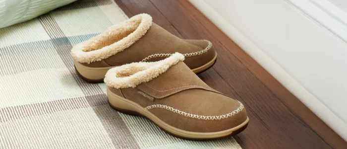 Orthofeet_Slipppers_02_Women_1600x800px_Apr2025_1000x